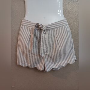 Jun&ivy Short